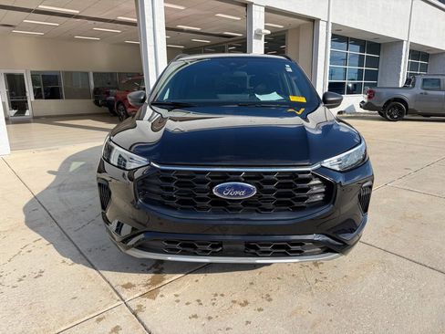 Used 2024 Ford Escape ST-Line w/ Tech Pack #1 image 2