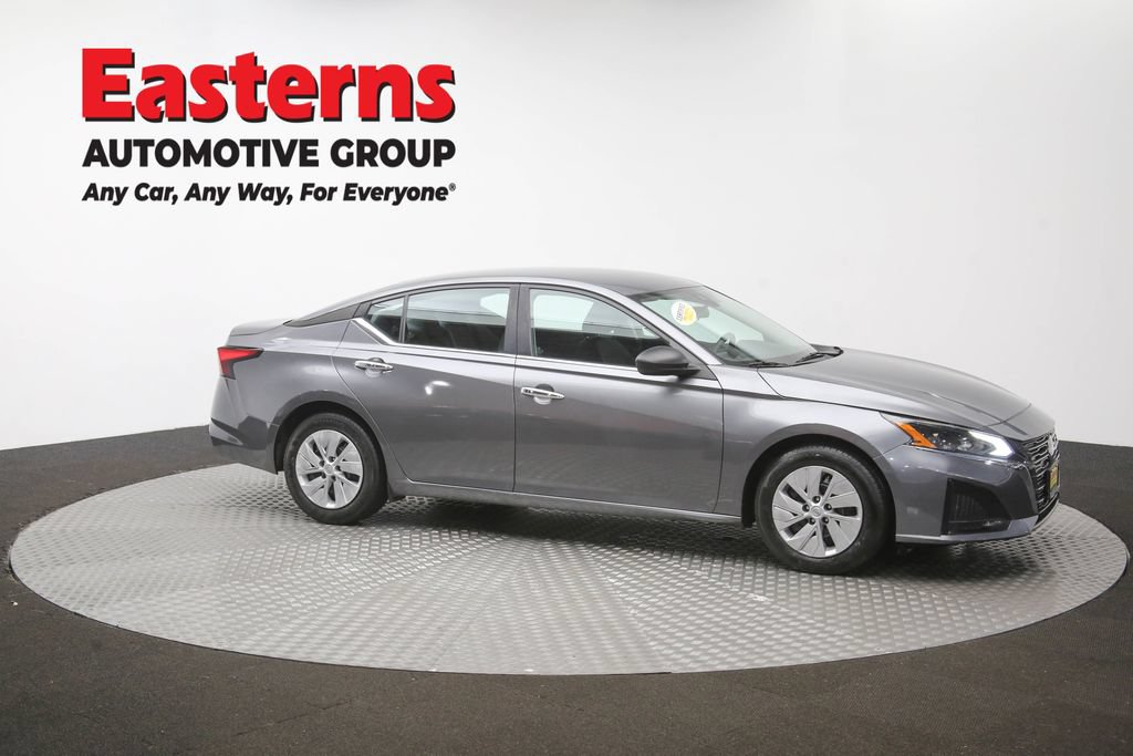 Used 2024 Nissan Altima 2.5 S FWD image 44