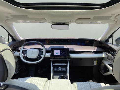 New 2025 Lincoln Nautilus Black Label w/ Jet Appearance Package image 9