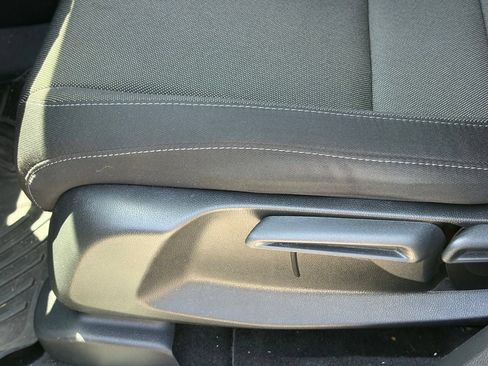 Used 2024 Honda CR-V LX image 5