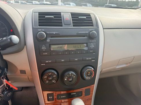 Used 2009 Toyota Corolla XLE image 9
