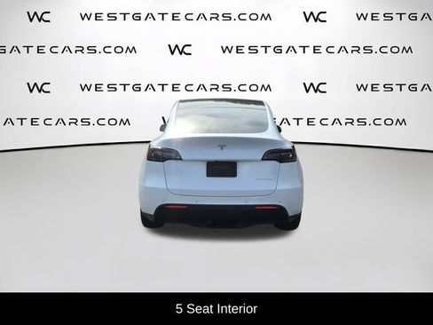 Used 2022 Tesla Model Y Long Range AWD/4WD image 8