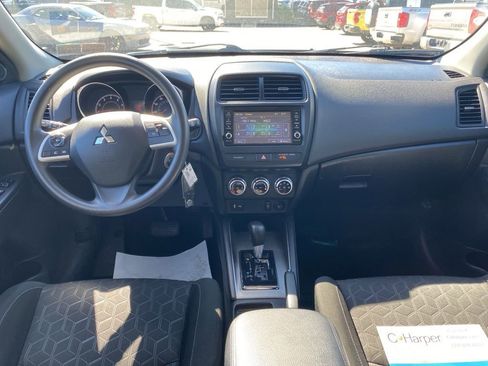 Used 2024 Mitsubishi Outlander Sport ES AWD/4WD image 18