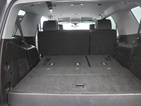 Used 2018 Chevrolet Tahoe LS image 2