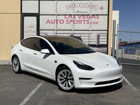 Used 2023 Tesla Model 3 Standard Range RWD image 2