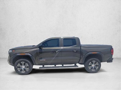 Used 2023 GMC Canyon AT4 AWD/4WD image 9