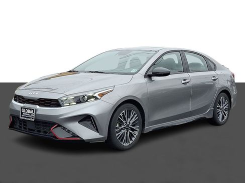 Used 2023 Kia Forte GT-Line w/ GT-Line Premium Package image 3