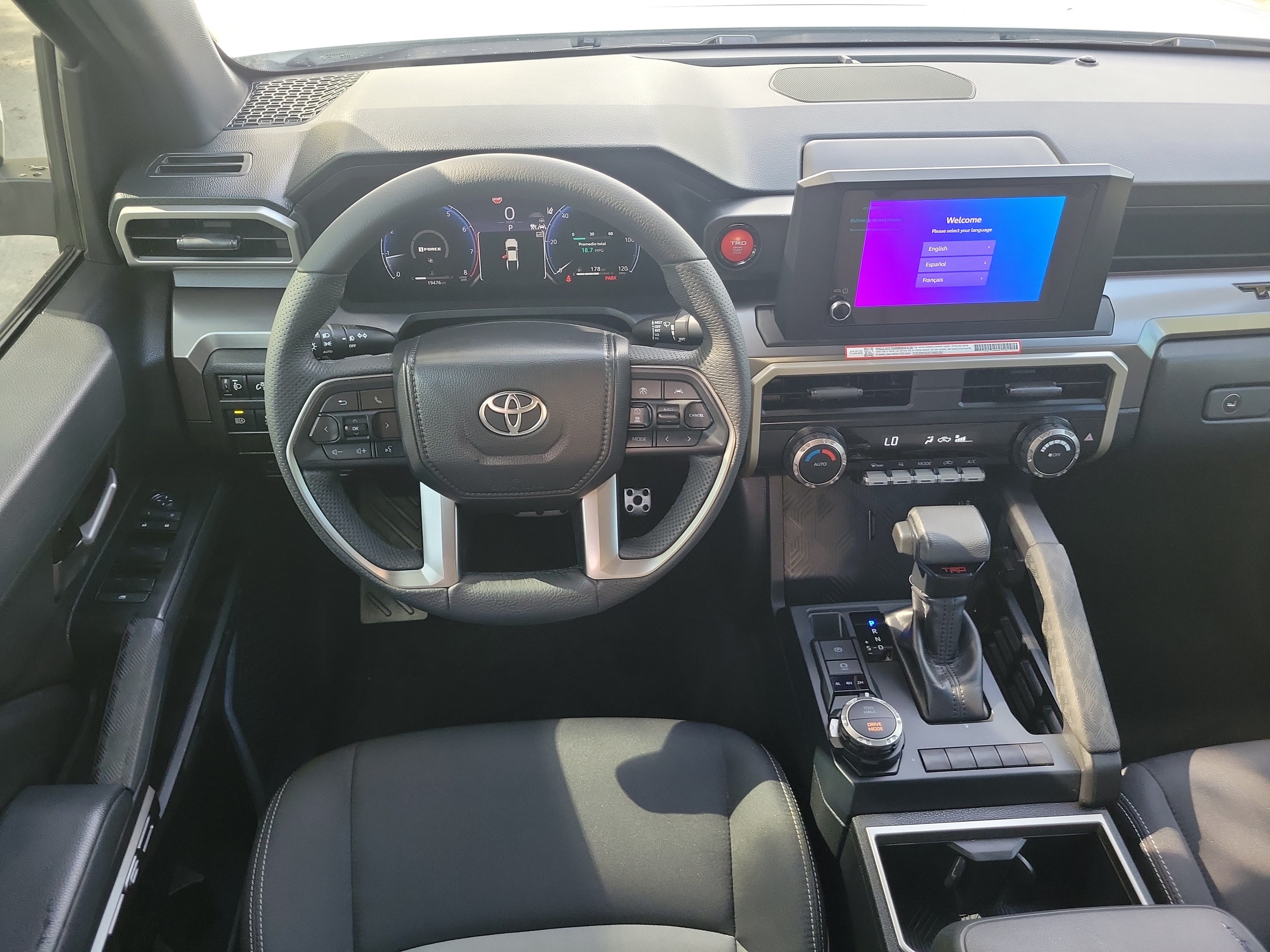 Certified 2025 Toyota Tacoma TRD Sport AWD/4WD image 17
