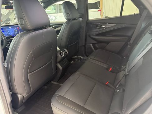 Used 2024 Chevrolet Blazer EV LT AWD/4WD image 23