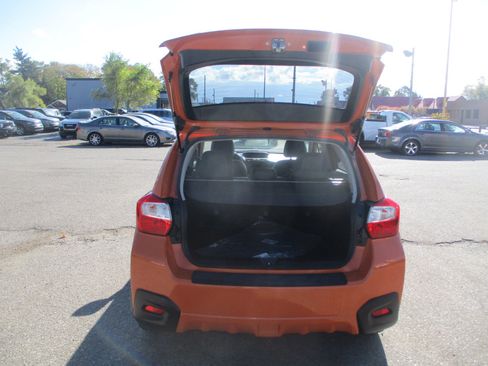 Used 2013 Subaru Crosstrek 2.0i Limited w/ Popular Pkg 2 image 7