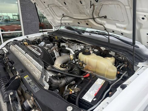 Used 2008 Ford F550 4x4 Regular Cab Super Duty image 21