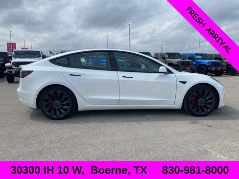 Used 2021 Tesla Model 3 Performance image 2