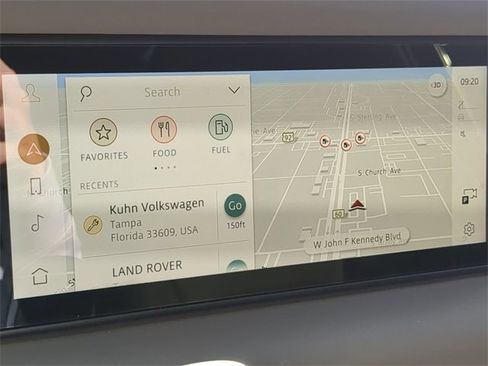 Used 2023 Land Rover Defender 90 SE image 22