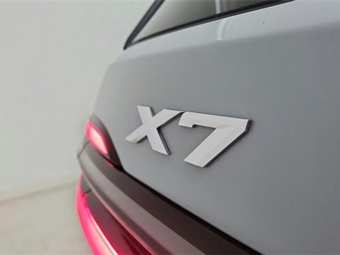 Used 2026 BMW X7 xDrive40i image 42