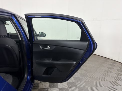 Used 2021 Kia Forte LXS image 38