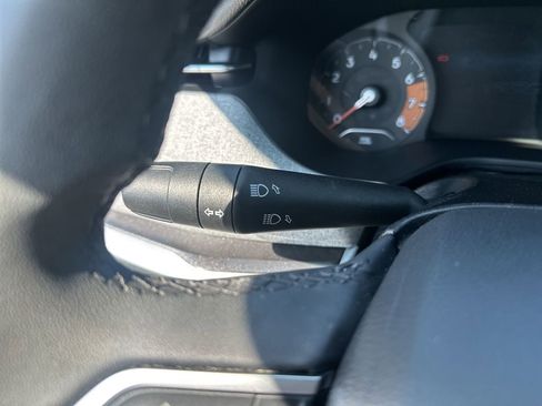 Used 2024 Jeep Compass Latitude image 15