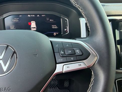 Used 2023 Volkswagen Atlas Cross Sport SE AWD/4WD image 29