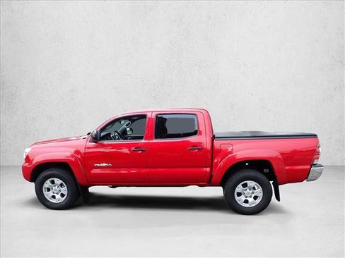 Used 2013 Toyota Tacoma 4x4 Double Cab w/ SR5 Pkg image 2