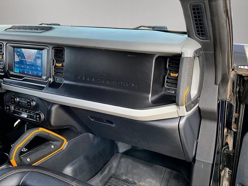 Used 2021 Ford Bronco Badlands w/ Sasquatch Package image 26