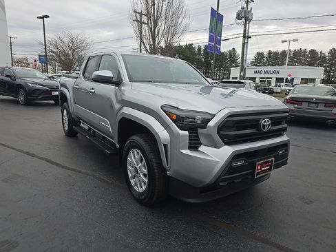 Certified 2024 Toyota Tacoma SR5 image 11