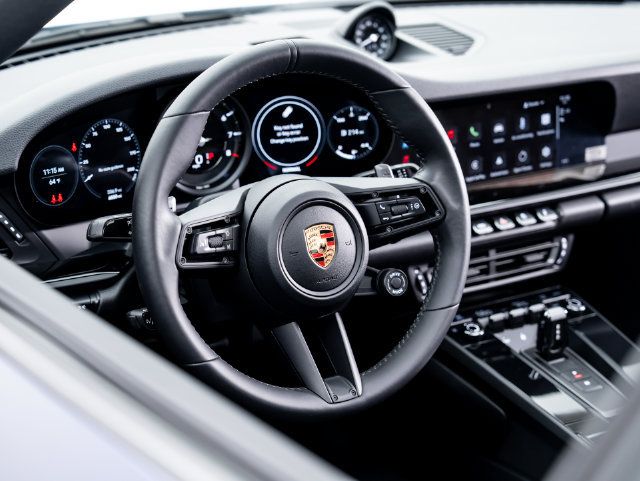 Certified 2024 Porsche 911 Carrera T RWD image 9