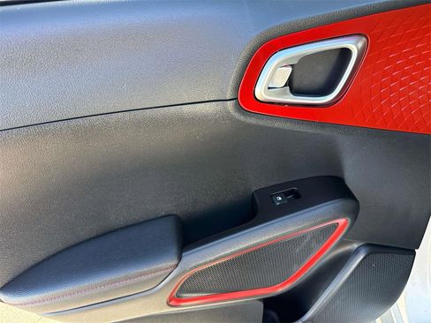 Used 2023 Kia Soul GT-Line w/ GT-Line Technology Package image 9