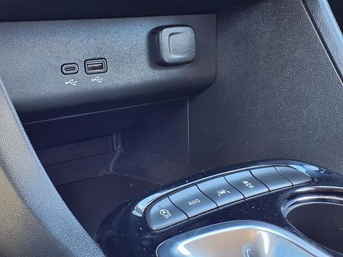 Used 2024 Buick Encore GX Sport Touring AWD/4WD image 12