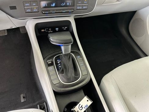 Certified 2024 Hyundai Kona SEL image 20