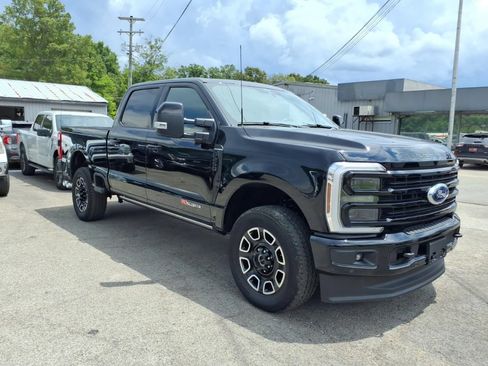 Used 2026 Ford F250 Platinum AWD/4WD image 6