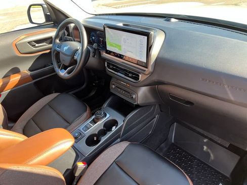 Used 2025 Ford Bronco Sport Outer Banks w/ Outer Banks Tech Package+ AWD/4WD image 37