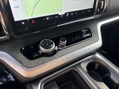 New 2026 Ford Expedition Tremor image 22