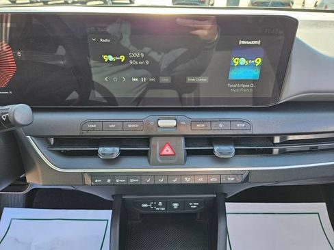 Used 2025 Kia K4 FWD image 25