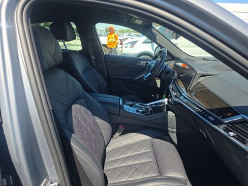 Used 2025 BMW X6 xDrive40i AWD/4WD image 5
