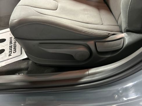 Used 2022 Hyundai Elantra SEL w/ Convenience Package image 11