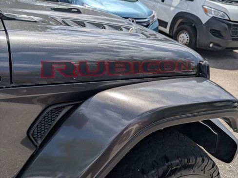 Certified 2022 Jeep Wrangler Rubicon AWD/4WD image 15