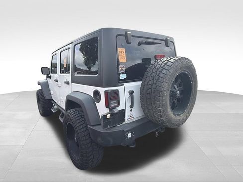 Used 2018 Jeep Wrangler Unlimited Sport S AWD/4WD image 4