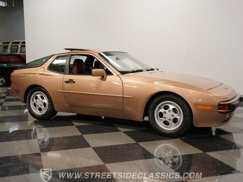 Used 1987 Porsche 944 S image 15