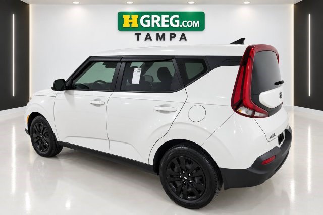 Used 2020 Kia Soul LX FWD image 2