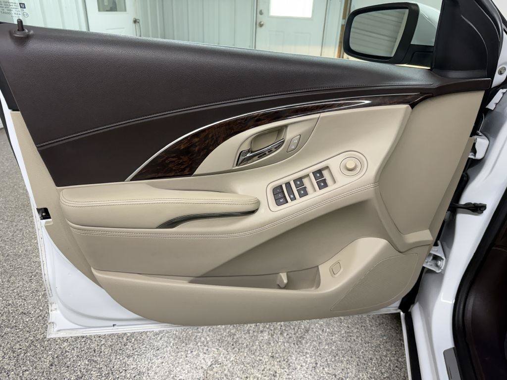 Used 2016 Buick LaCrosse Leather FWD image 22