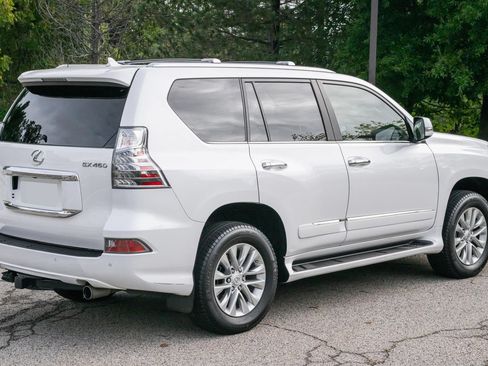 Used 2015 Lexus GX 460 Luxury AWD/4WD image 9