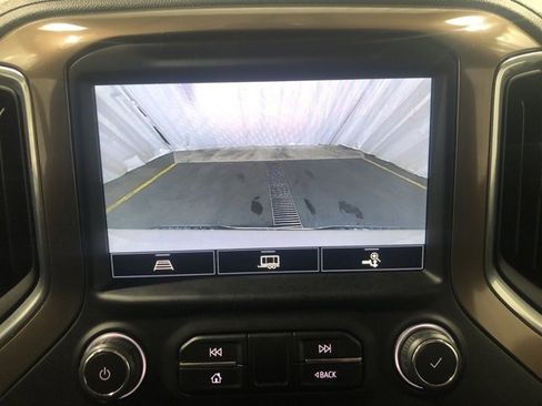 Used 2021 Chevrolet Silverado 1500 High Country image 22