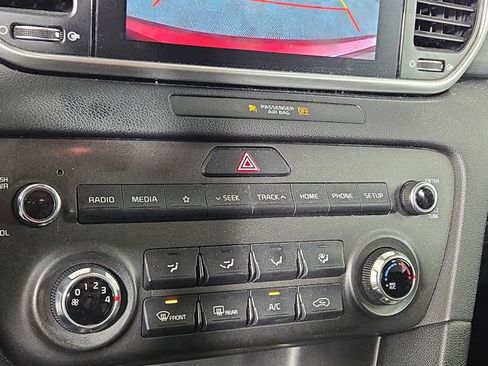 Certified 2022 Kia Sportage LX image 21