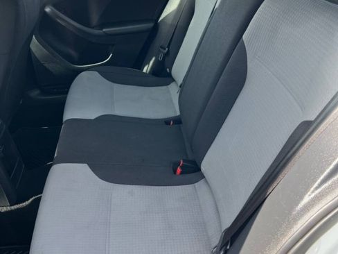 Used 2017 Volkswagen Jetta S FWD image 19
