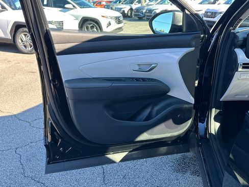 New 2025 Hyundai Tucson SEL image 10