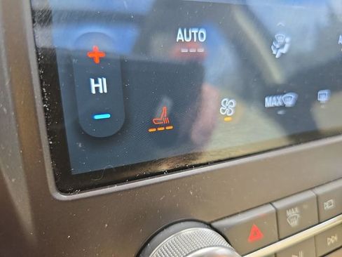 Used 2021 Ford Edge SEL w/ Convenience Package image 24