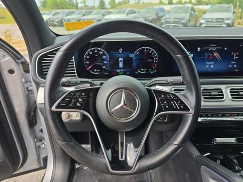 Used 2024 Mercedes-Benz GLE 450e 4MATIC image 31