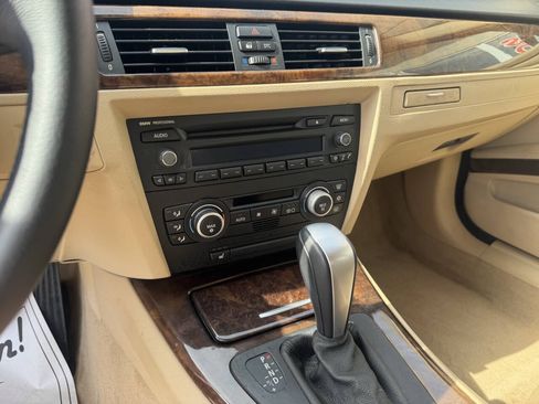 Used 2009 BMW 328i Sedan RWD image 22