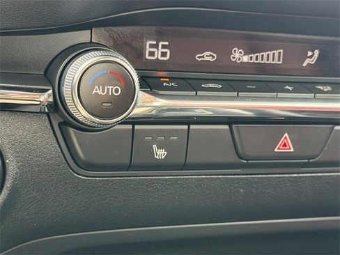 Used 2025 MAZDA MAZDA3 s image 21