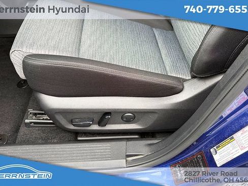 Used 2023 Nissan Rogue SV AWD/4WD image 16