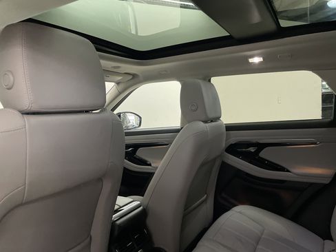 Used 2022 Land Rover Range Rover Evoque SE image 21